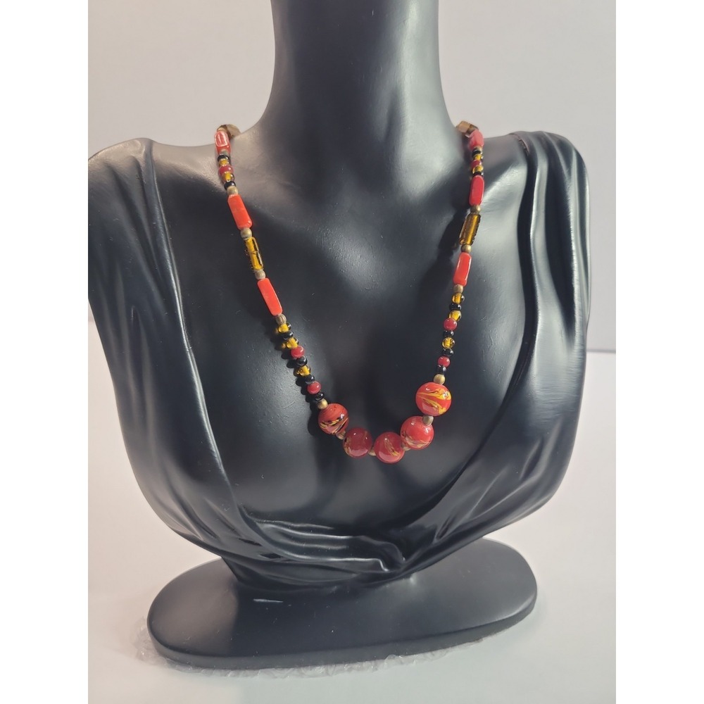 Red Yellow Black Beaded Necklace Floral Round Beads Vintage Style - Picture 5 of 11